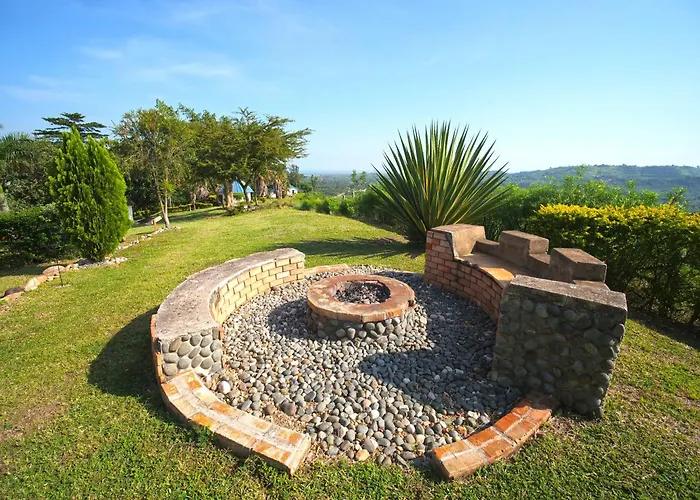 Queen Elizabeth Gorge Cottages