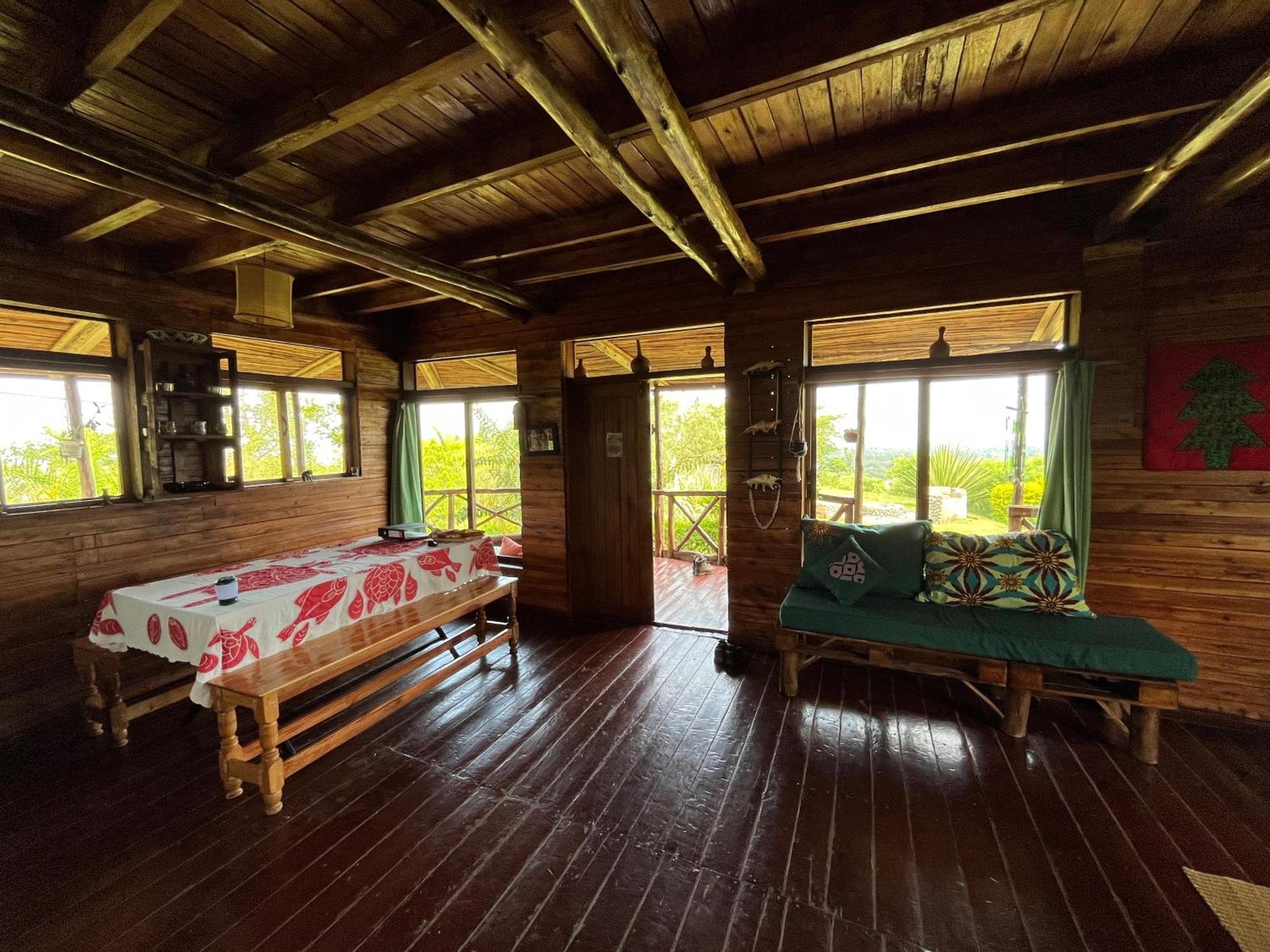 Queen Elizabeth Gorge Farm stay