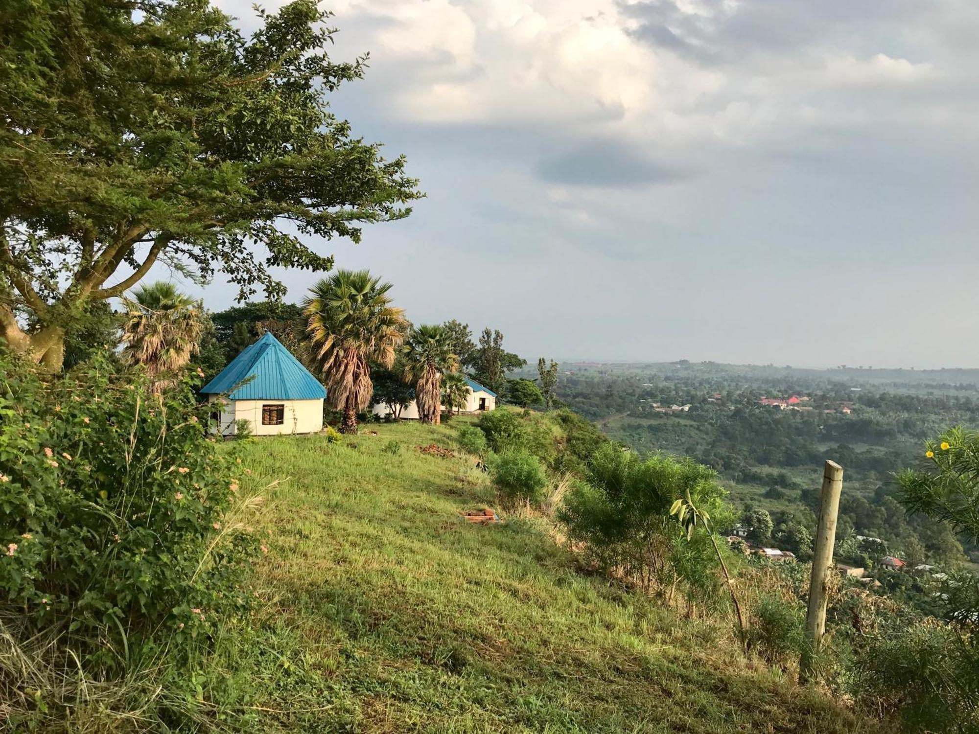 Queen Elizabeth Gorge Farm stay Rubirizi