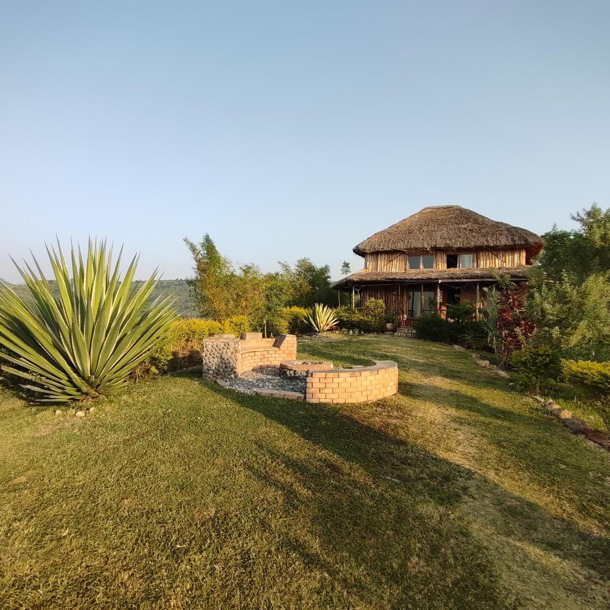 Farm stay Queen Elizabeth Gorge *
