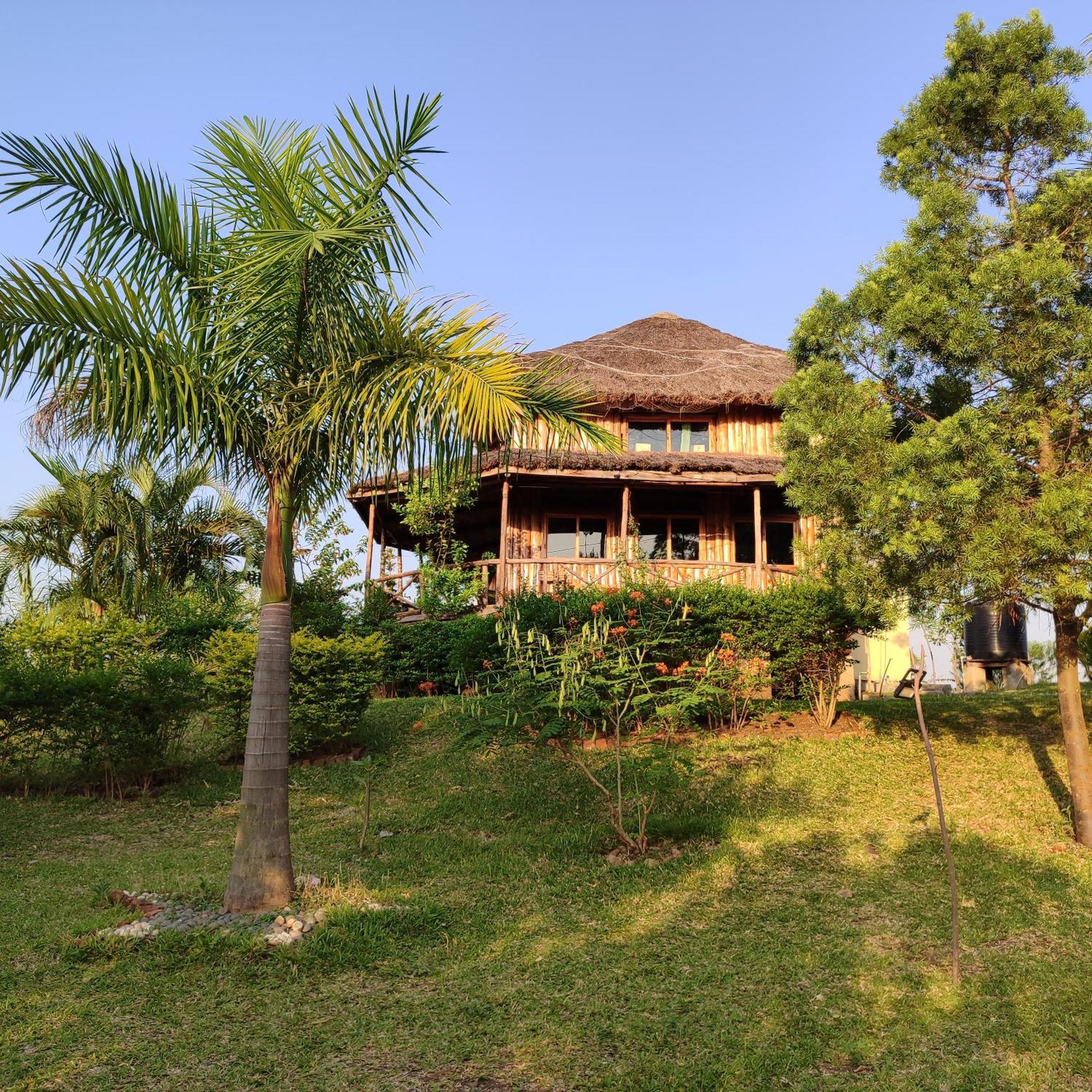 Farm stay Queen Elizabeth Gorge *
